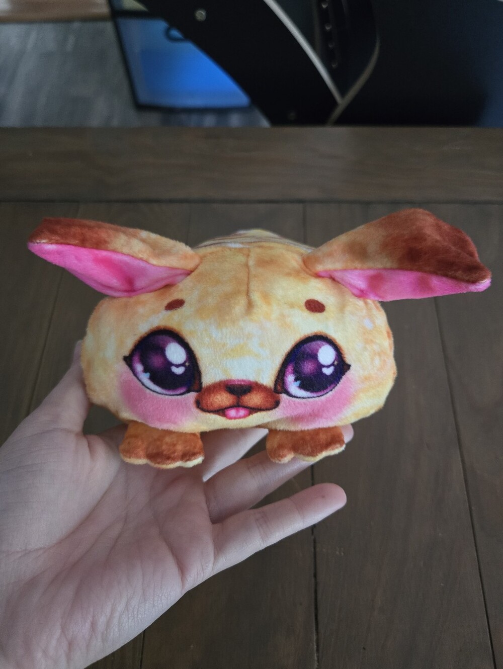 Cookeez Makery Cinnamon Treatz Dog plush Scented Interactive.